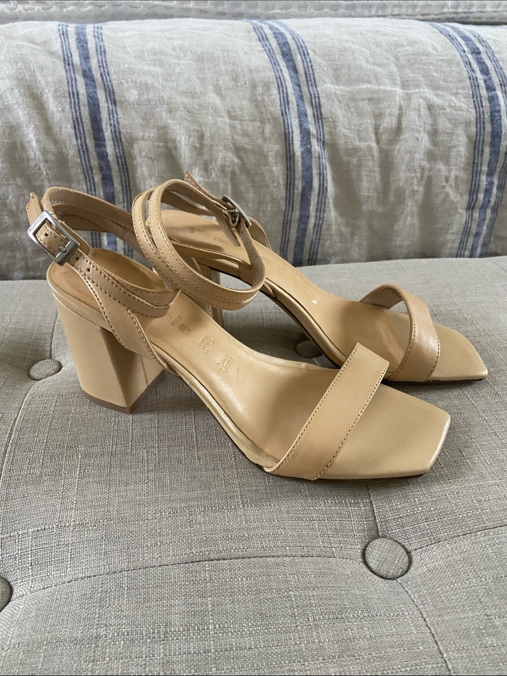 Tamaris Leather strappy heels tan/nude Size 37 / 6
